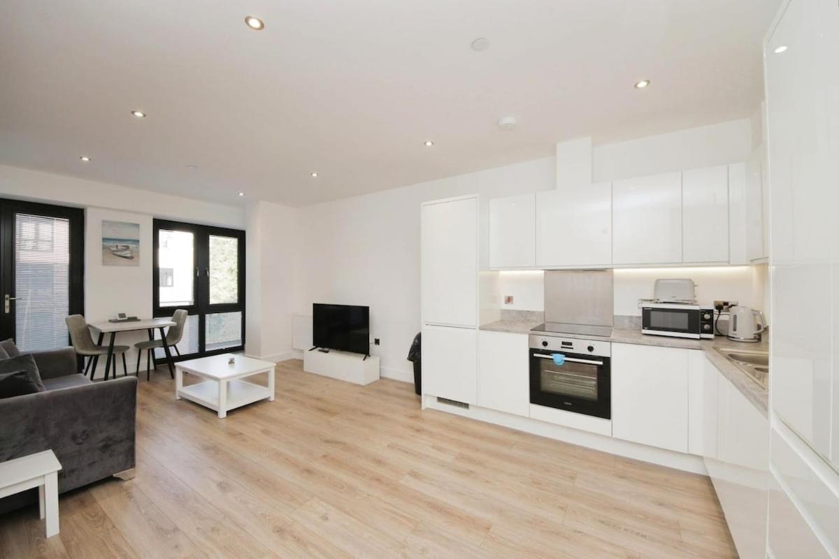Modern Comfort 1 Bed Apartment Broadoaks, Sulihull Solihull Exterior foto